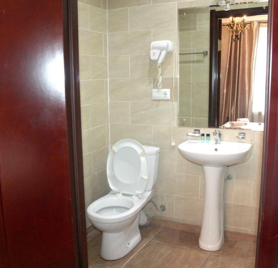 Vita Plaza Tbilisi Luaran gambar
